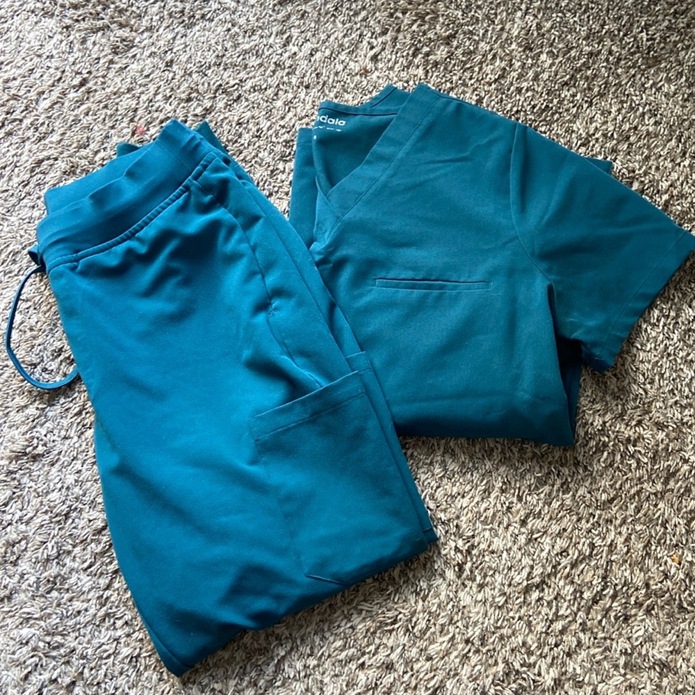 Mandala scrub set size S Caribbean Blue